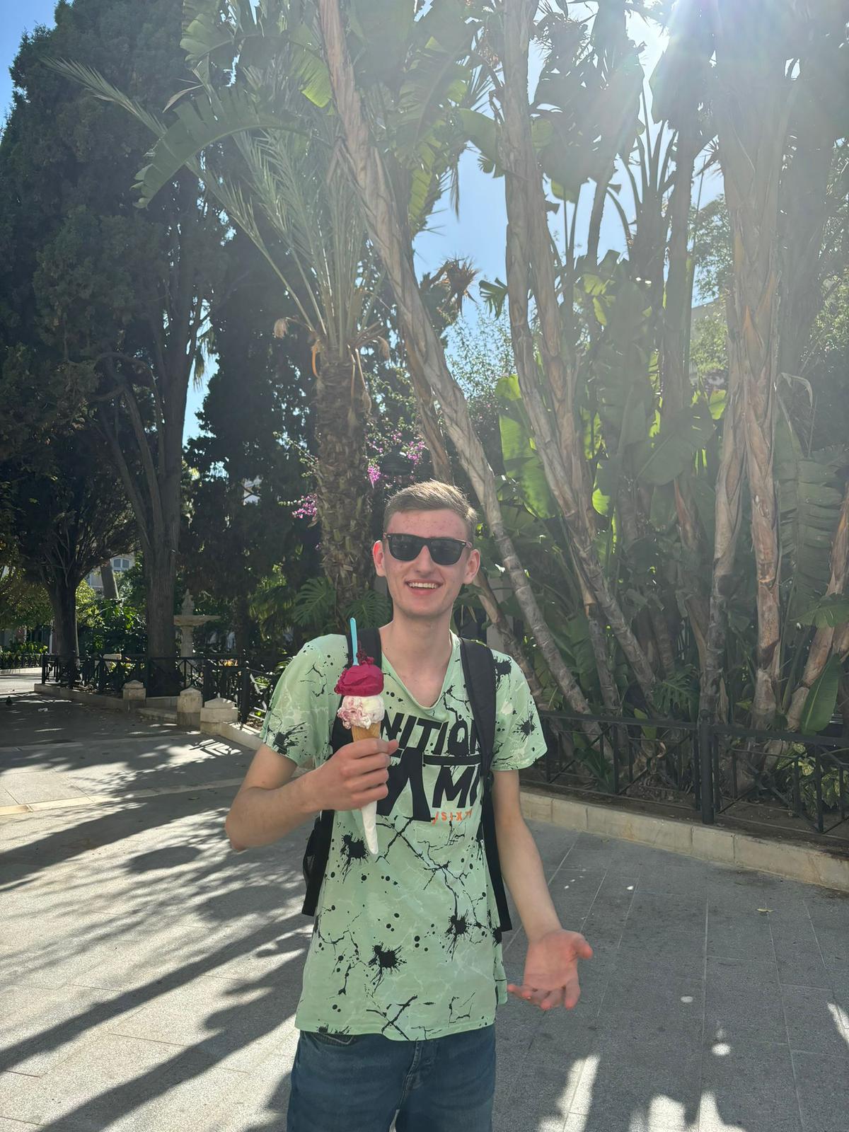 Dunkel_Lukas